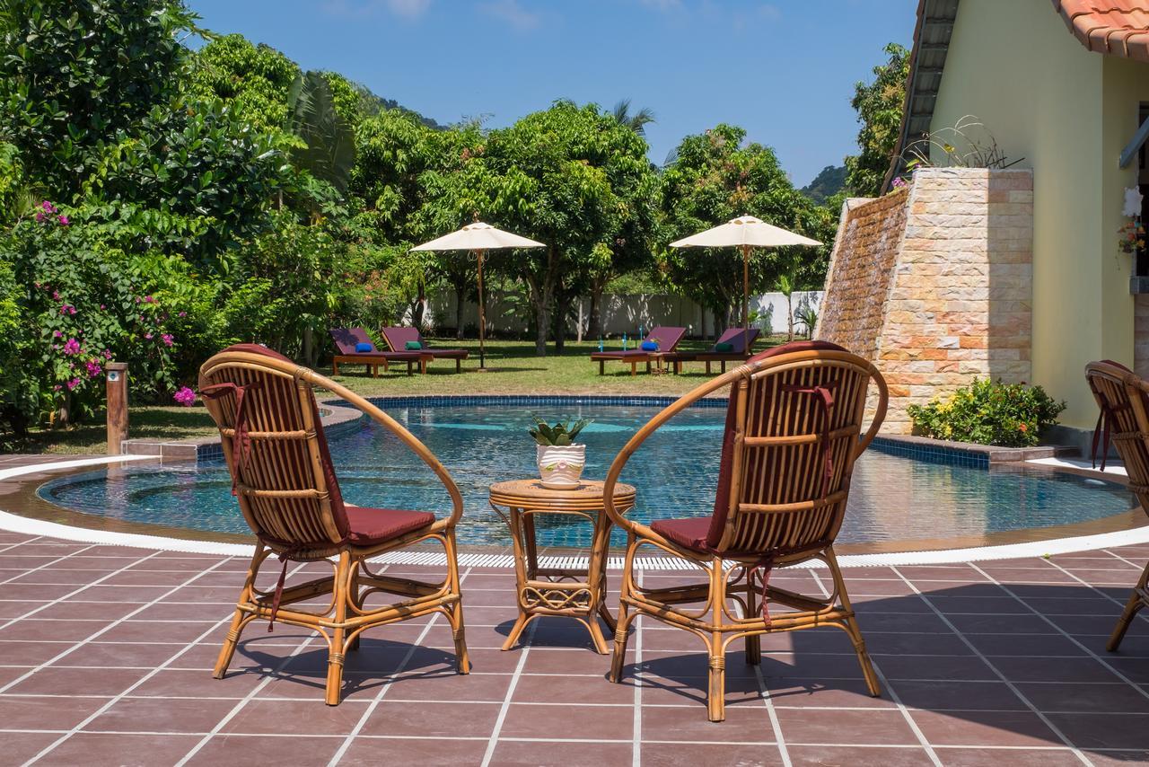 Bougainvillea Resort Kep Exterior photo