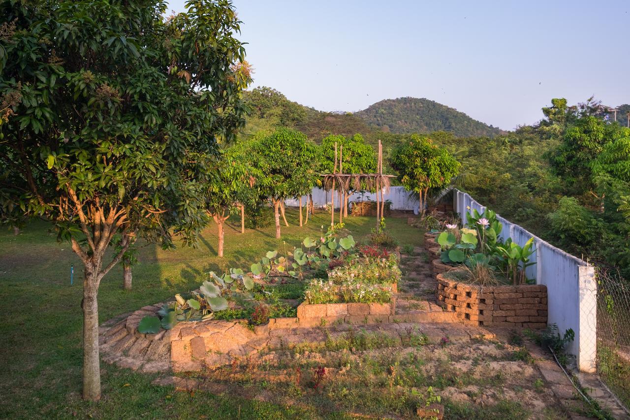 Bougainvillea Resort Kep Exterior photo